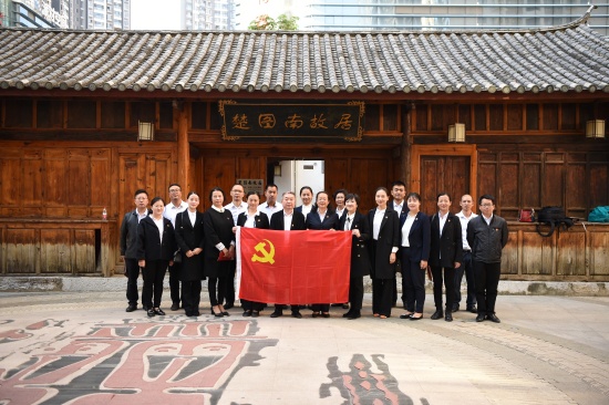 合影1.jpg