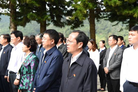 陵园2.JPG 陵园2.JPG