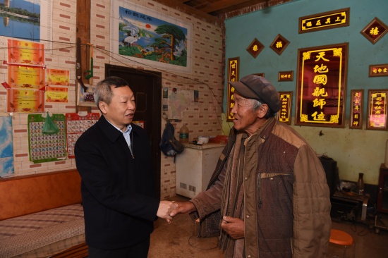 走访张树能1.jpg 走访张树能1.jpg