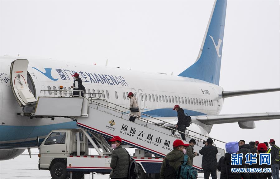 (在习近平新时代中国特色社会主义思想指引下——新时代新作为新篇章·习近平总书记关切事·图文互动)(7)六盘山下的誓言——来自宁夏的脱贫故事