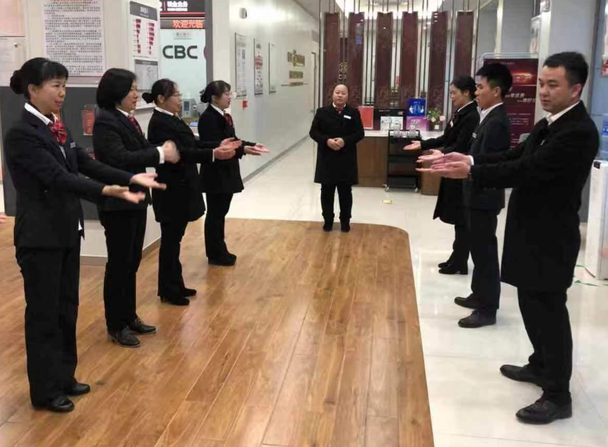 正在上传...