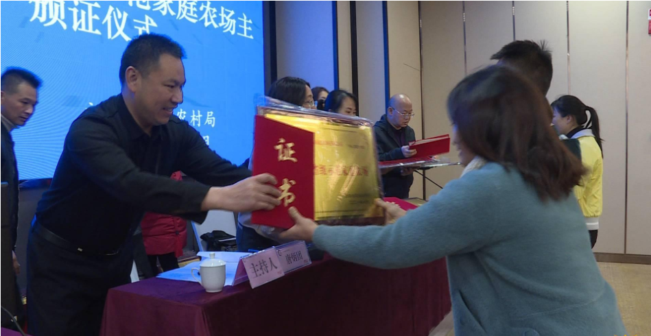 正在上传...