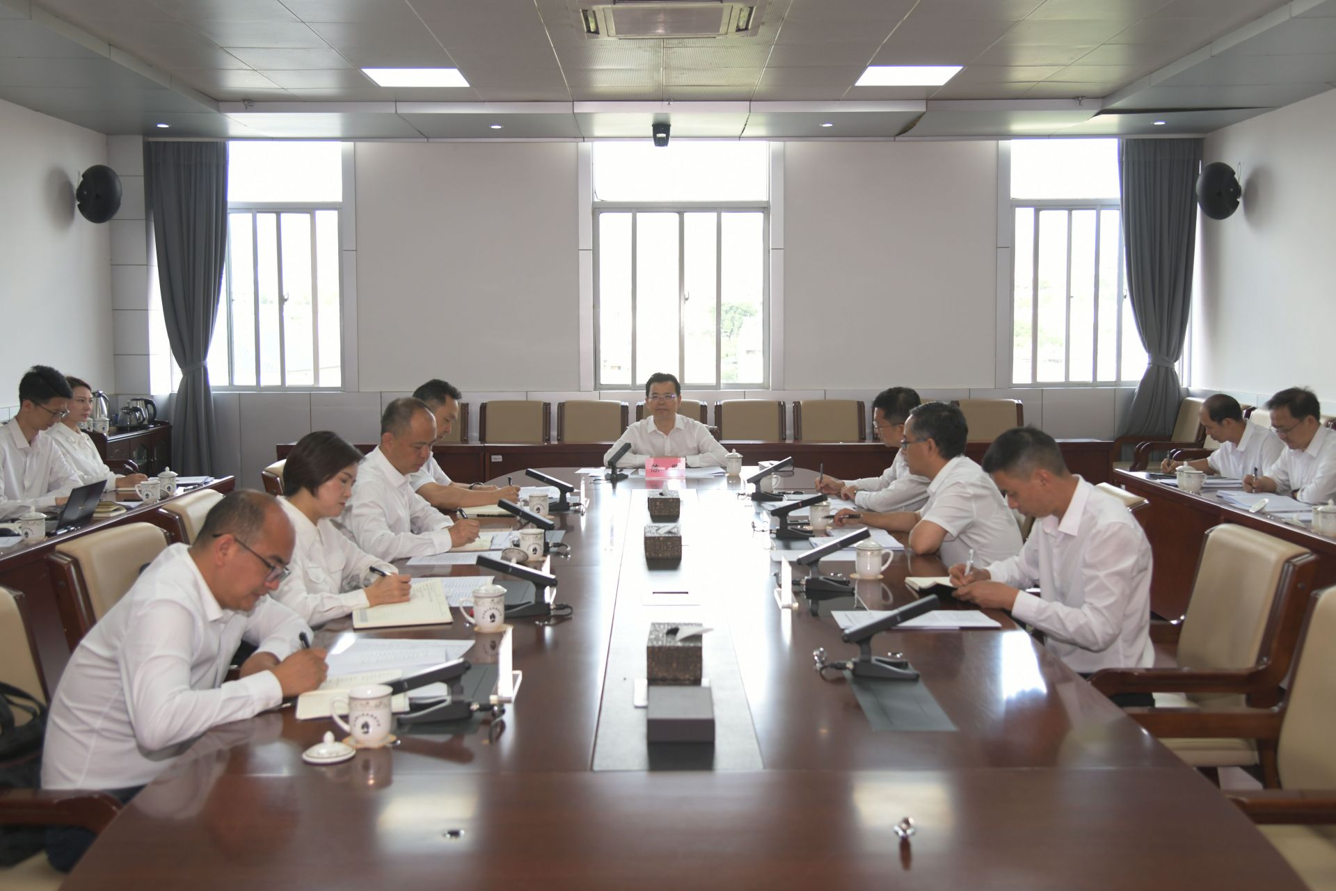 会议现场.jpg 会议现场.jpg