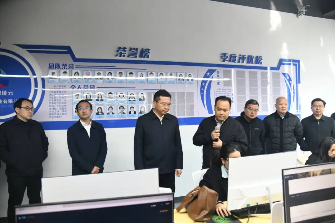 5a73f08156656e53bcc6460728414f12_720.jpg