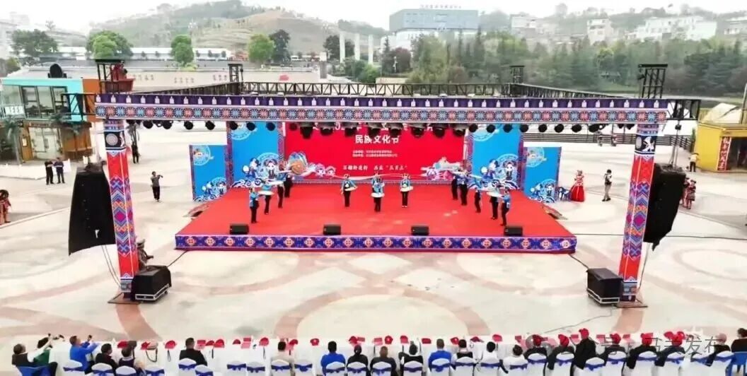 7638ee0fcab709501a8736e1727e4dd9.jpg