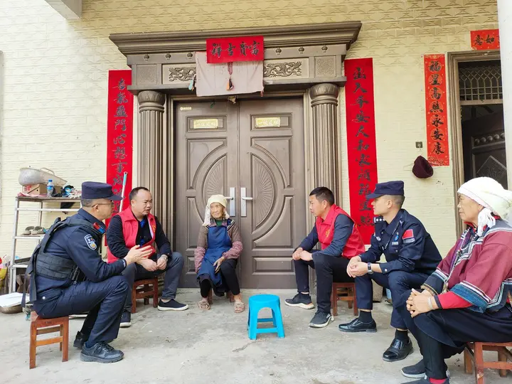 富宁田蓬：一支群众工作队“管到底” 强边固防“一盘棋”