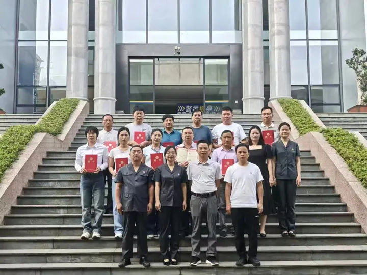 “即便任期届满，我还要申请续聘 ”——富宁法院先行调解员潘丽芬风采纪实