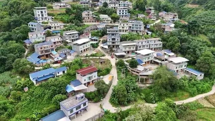  和和美美·幸福文山 | 麻栗坡者挖村：石榴花开别样红