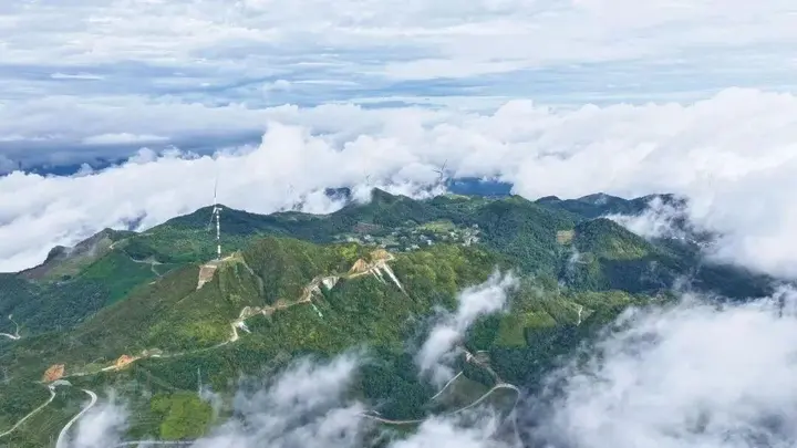 和和美美•幸福文山 | 麻栗坡：同守南疆万顷青，共映边寨石榴红
